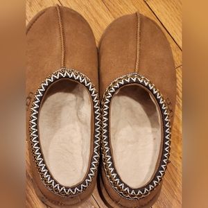 Ugg Tasman Chestnut Women's size 9 worn 3 times
